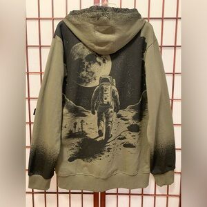 NWT MENS TIME & SPACE OLIVE GREEN ASTRONAUT/SPACE ZIP-UP HOODY SWEATSHIRT SZ XL